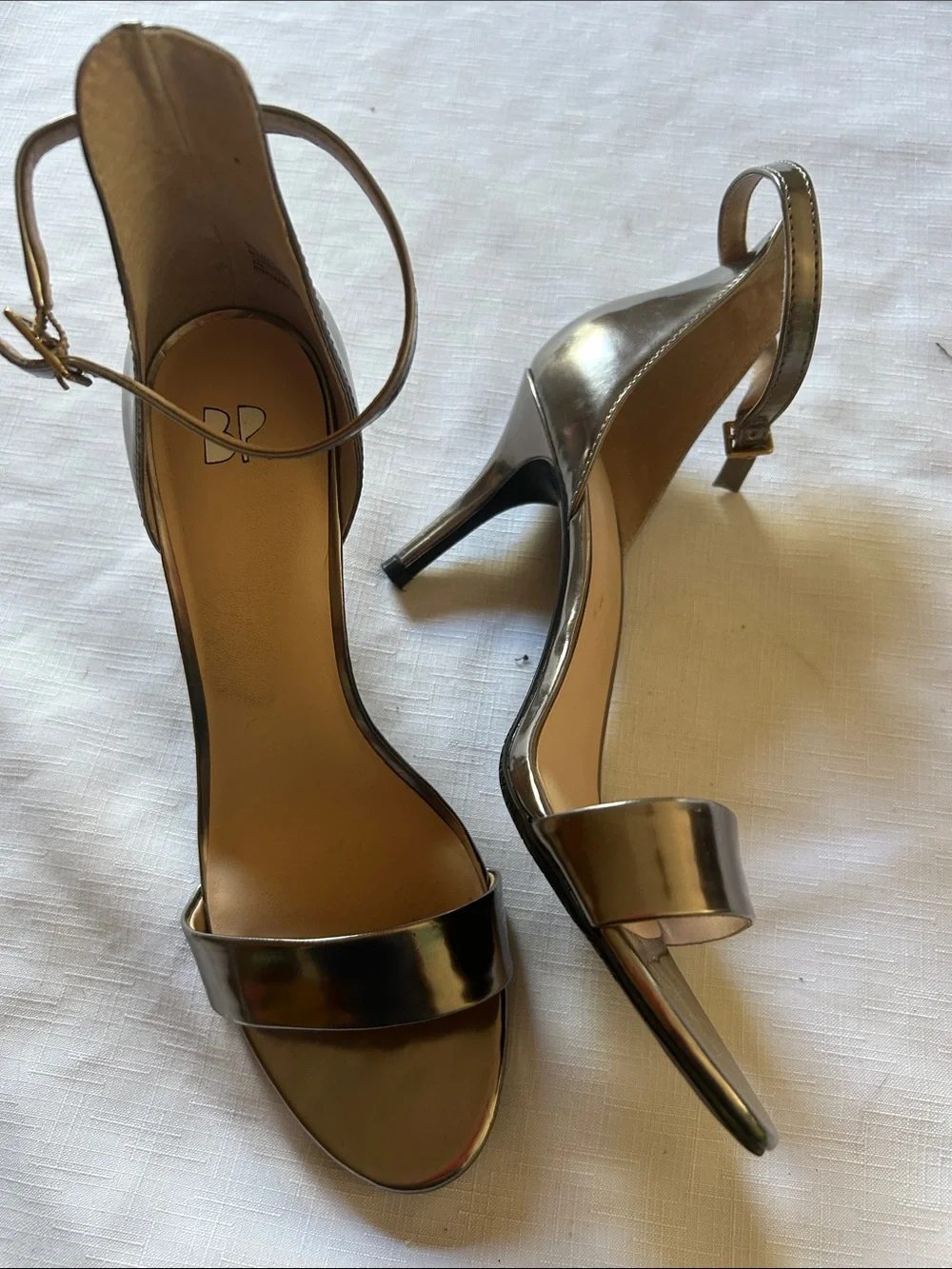 Women's Metallic Ankle Strap Heeled Sandals
